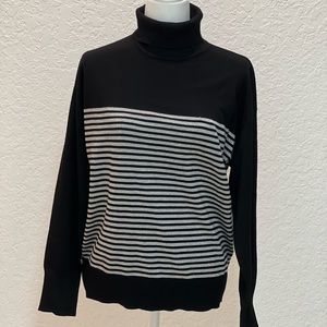 DNKY  Sz M Turtleneck Sweater L Striped Black Silver Stretch Knit
